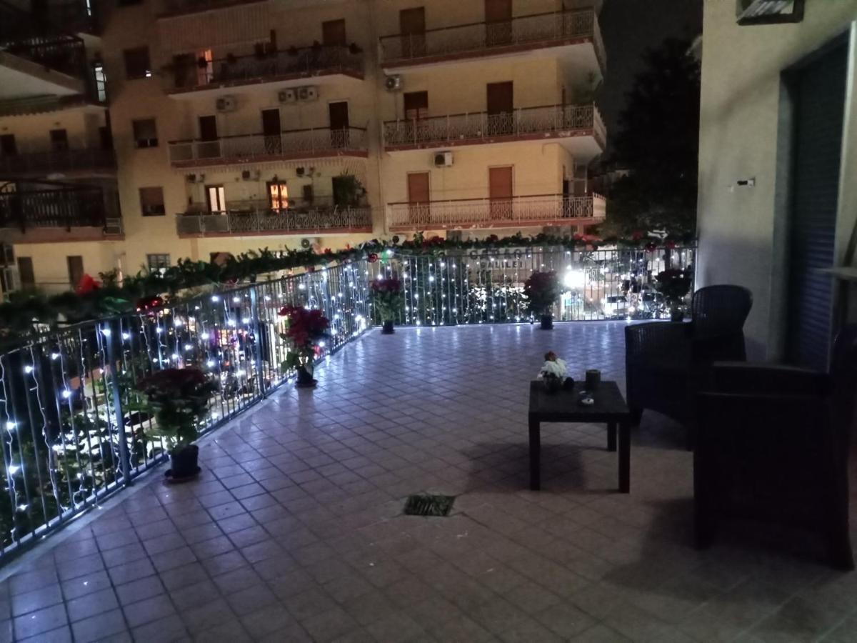 La Terrazza Di Monica & Teresa Bed & Breakfast Портичи Екстериор снимка