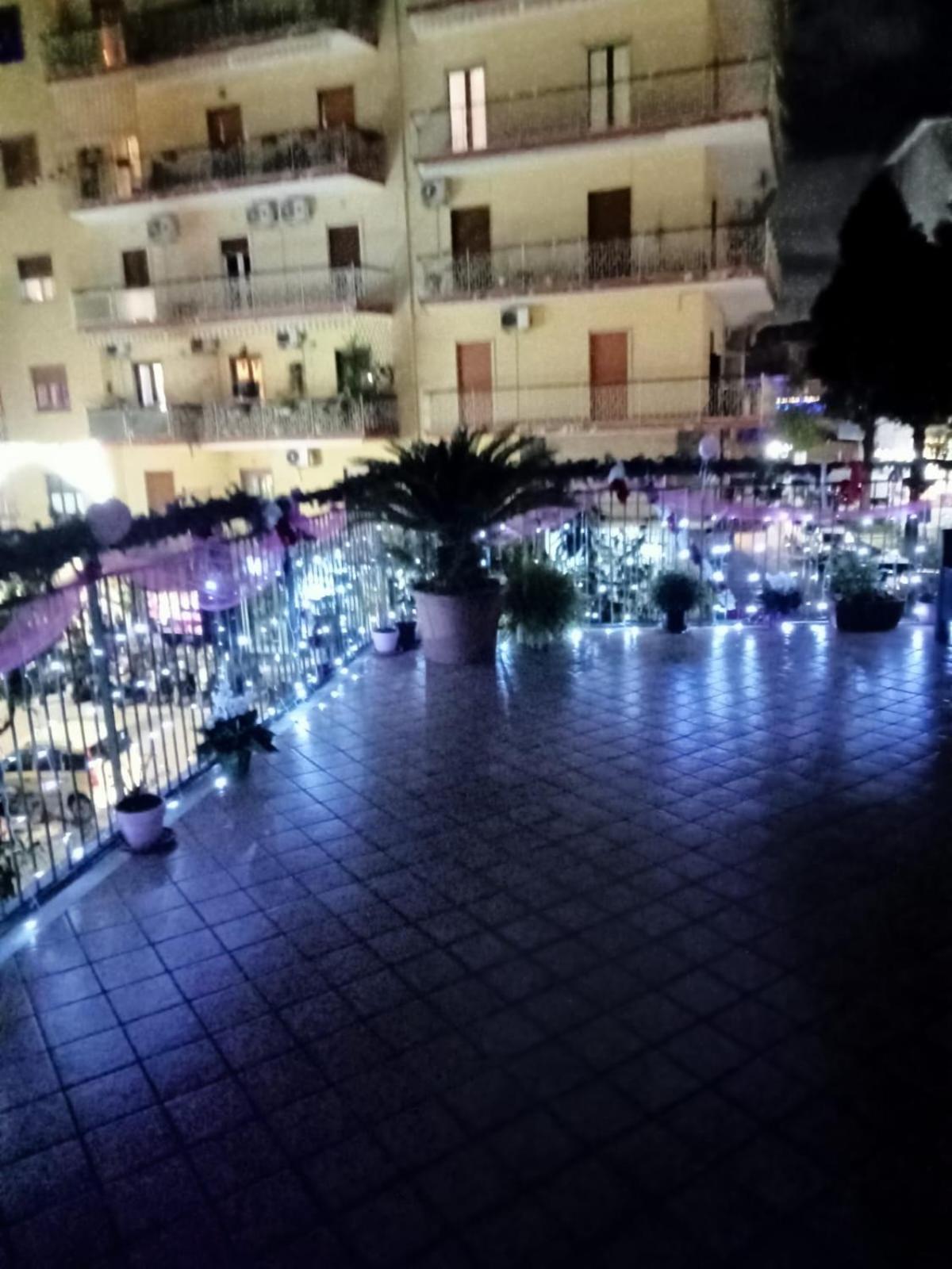 La Terrazza Di Monica & Teresa Bed & Breakfast Портичи Екстериор снимка