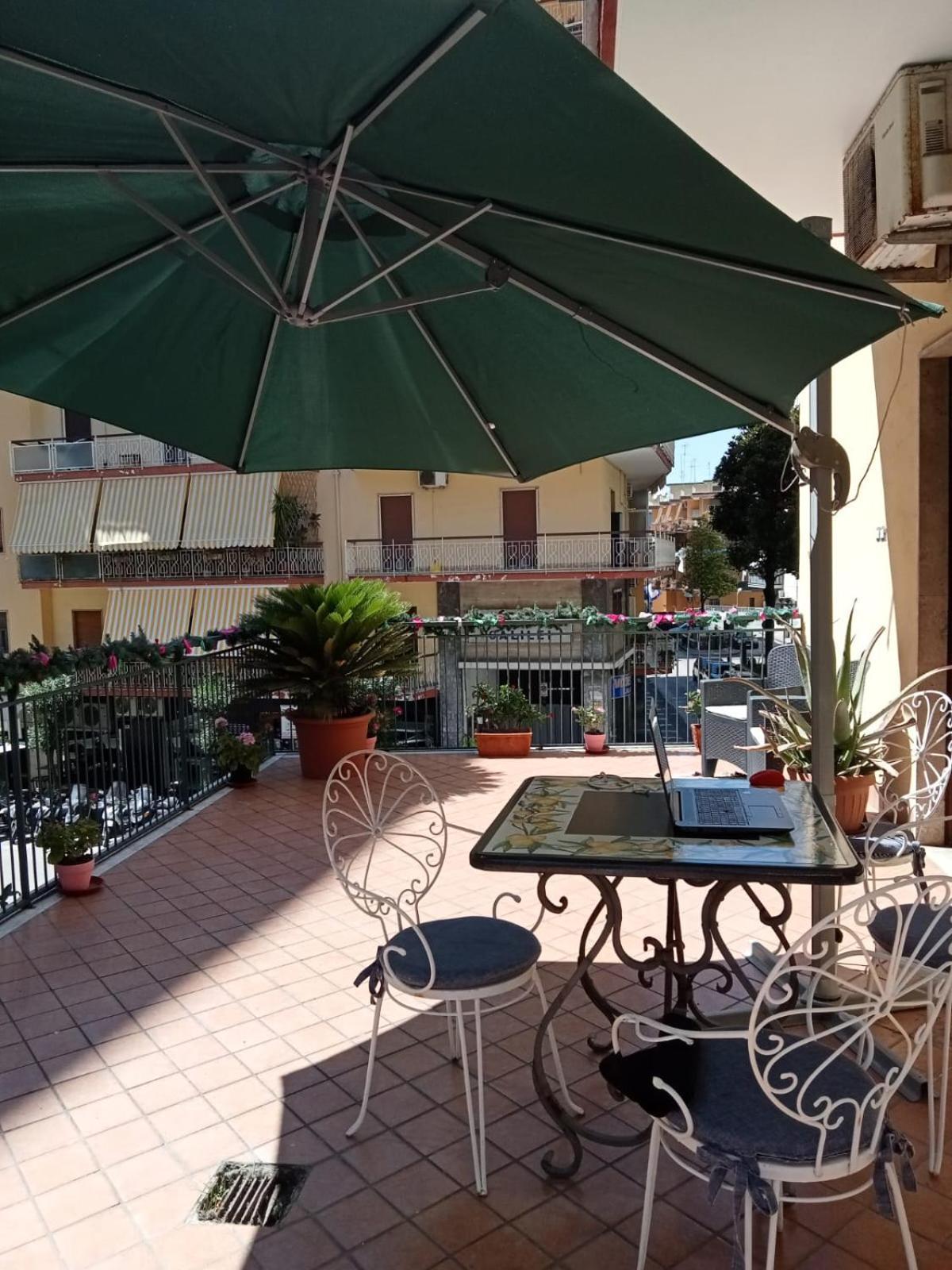 La Terrazza Di Monica & Teresa Bed & Breakfast Портичи Екстериор снимка