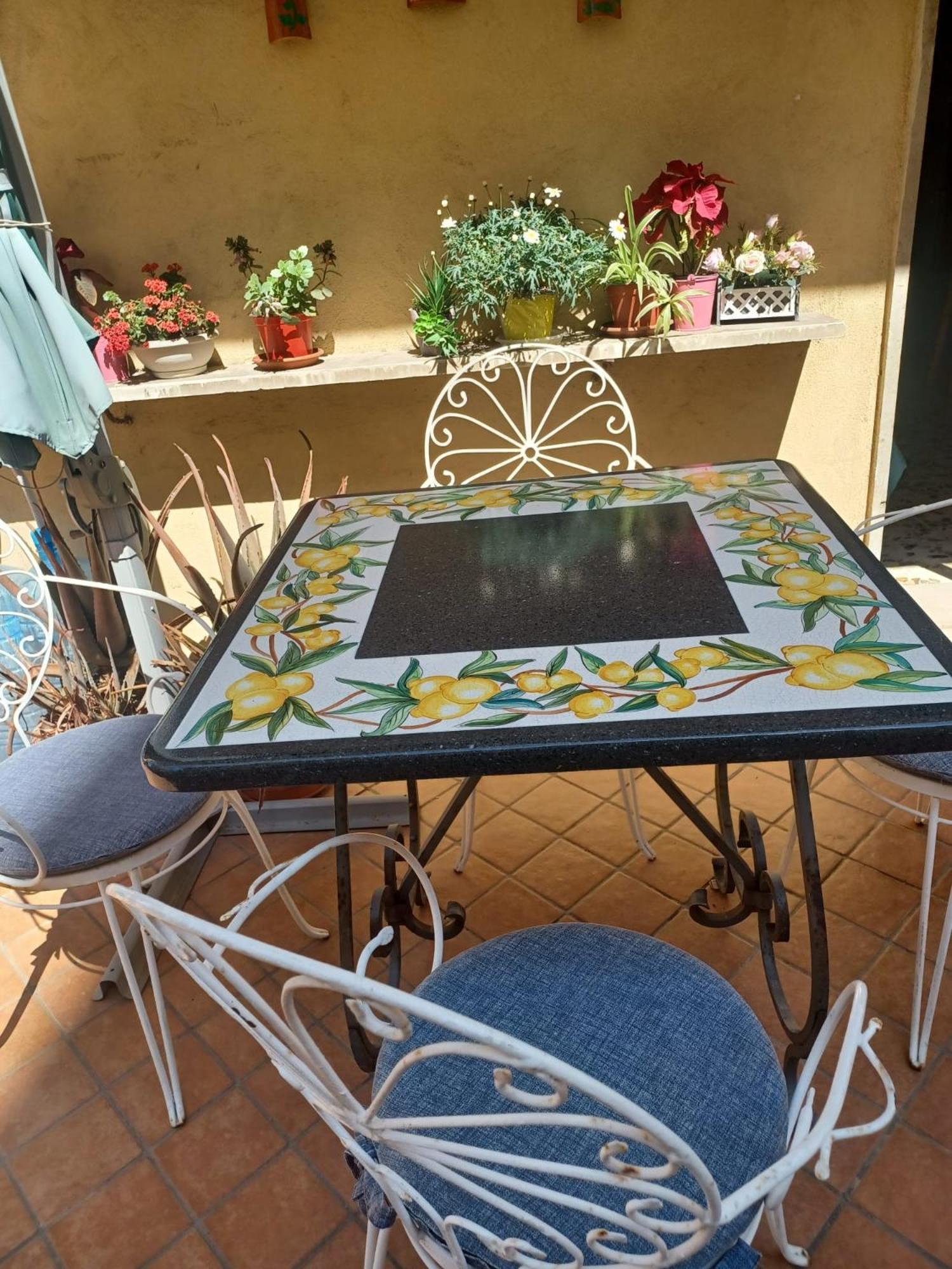 La Terrazza Di Monica & Teresa Bed & Breakfast Портичи Екстериор снимка